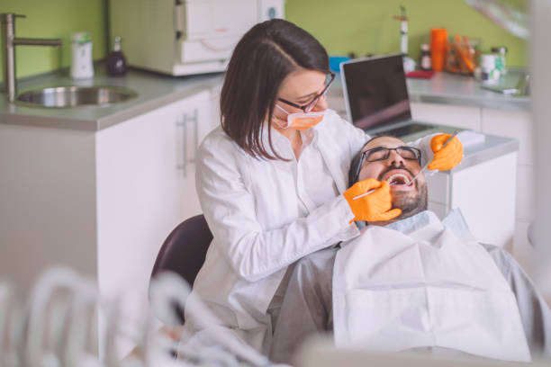 Best Emergency Tooth Extraction  in Forest Hills, TN